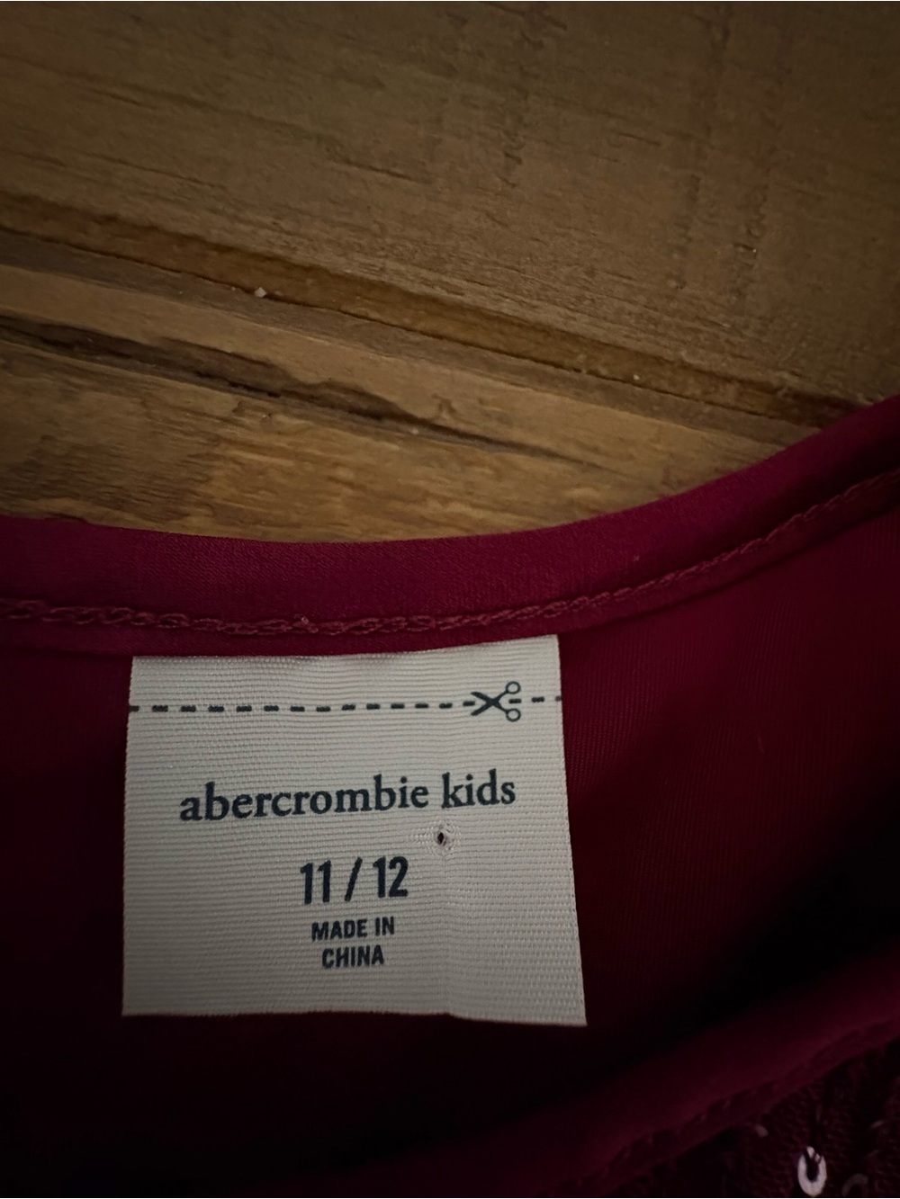 abercrombie kids deep magenta sequin top - Picture 2 of 2